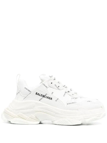 Balenciaga Triple S “Written”