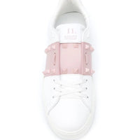 Valentino “Rockstud Pink”