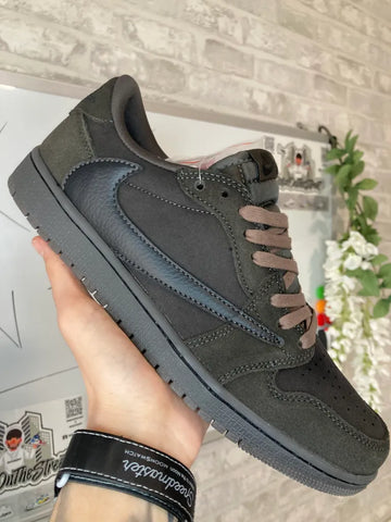 Jordan 1 Low “Travis Scott Velvet Brown”