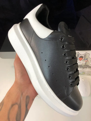 Alexander McQueen “Black and White 2”