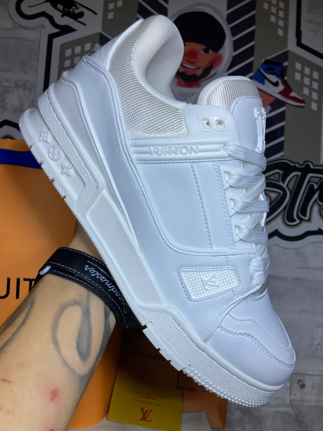 Louis Vuitton Trainer “White”