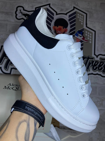 Alexander McQueen “Classic”